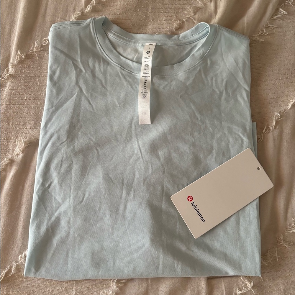 LULULEMON long sleeve nwt